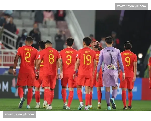 新华社删国足对比视频引争议:职业态度与中国足球的冰火两重天